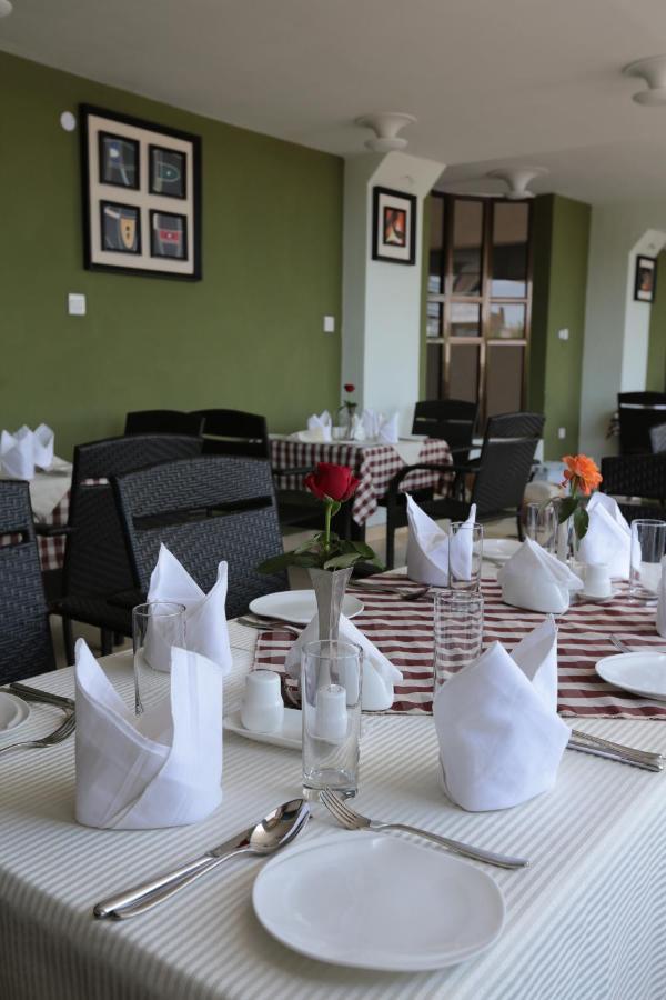 Rahnile Hotel Bahir Dar Exterior photo