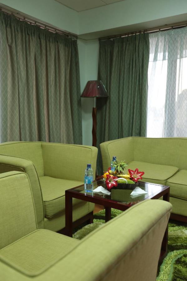 Rahnile Hotel Bahir Dar Exterior photo