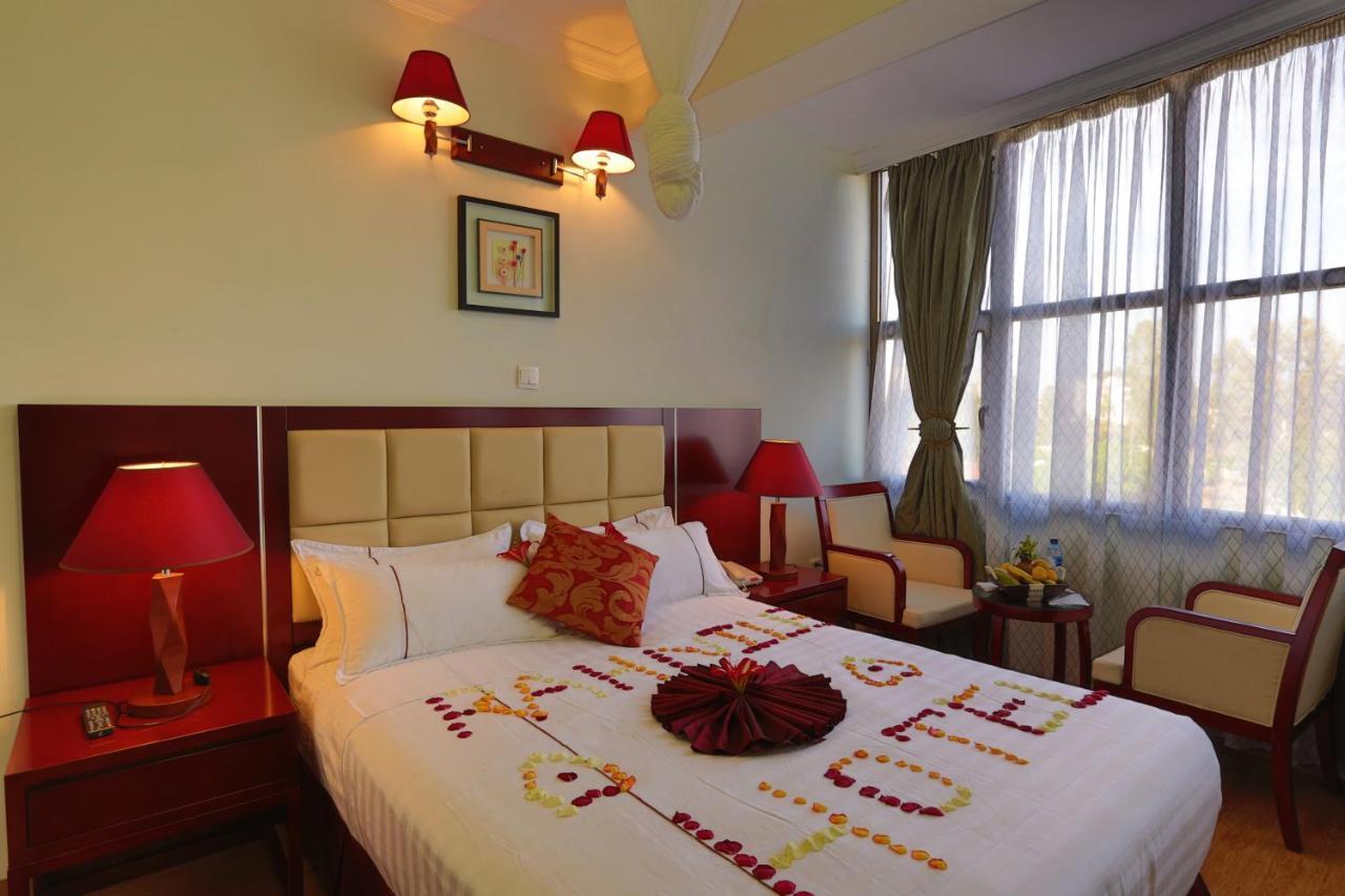 Rahnile Hotel Bahir Dar Exterior photo