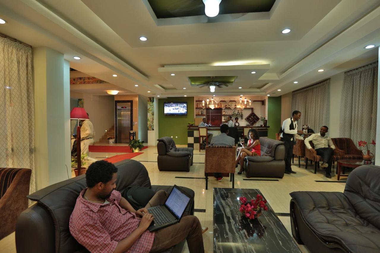 Rahnile Hotel Bahir Dar Exterior photo