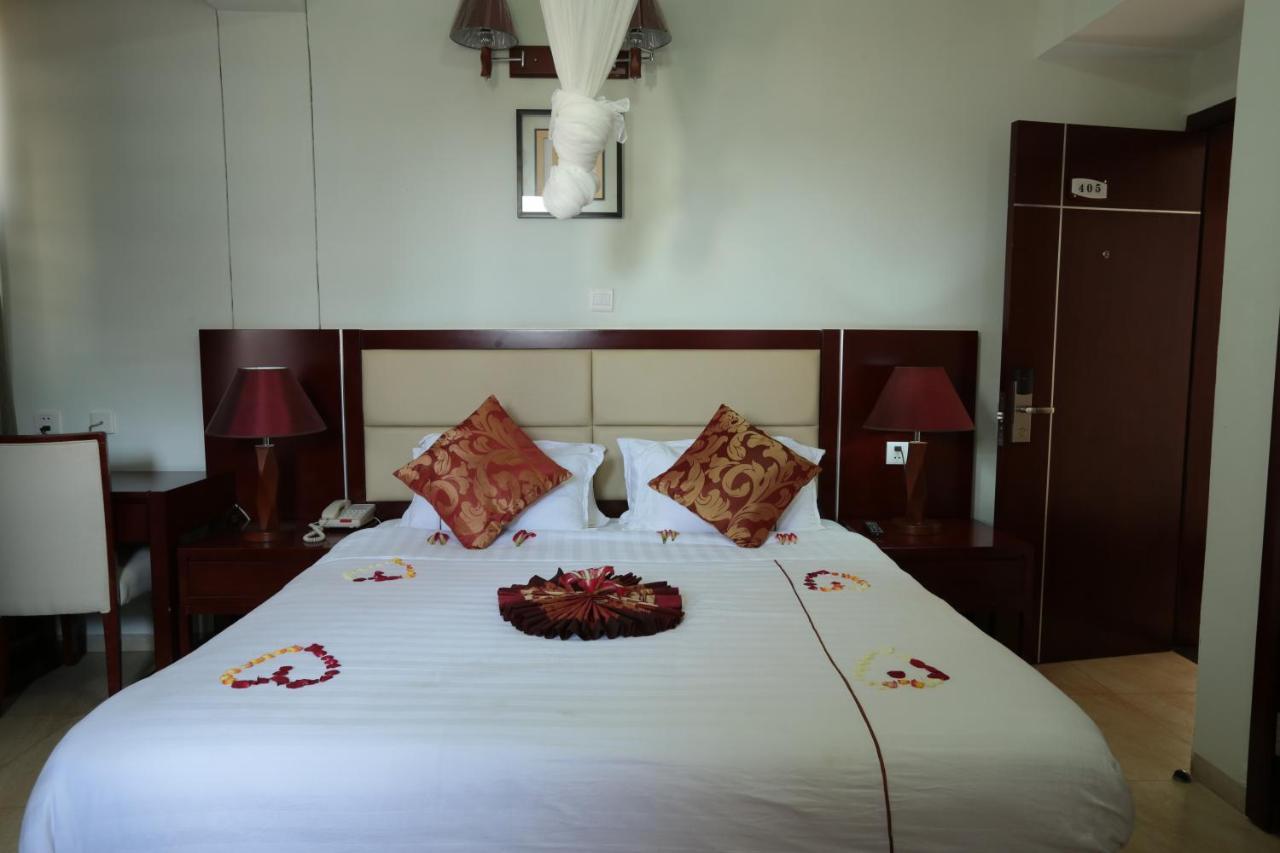 Rahnile Hotel Bahir Dar Exterior photo